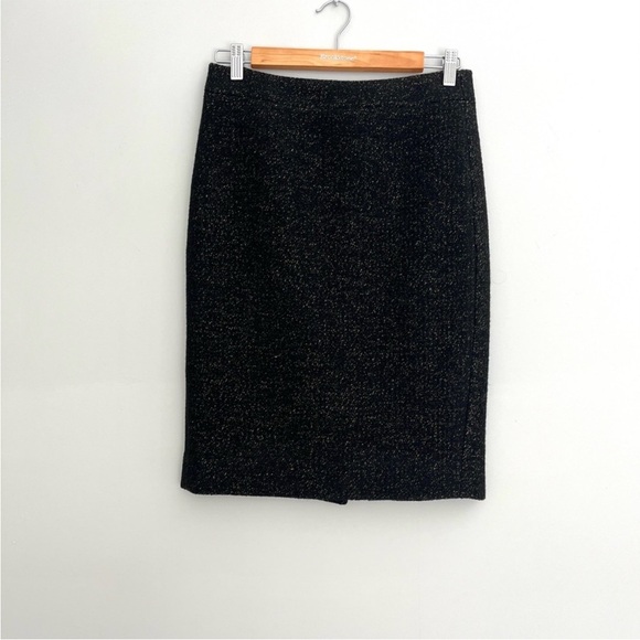 Elegant Black Glitter Skirt - Picture 6 of 7